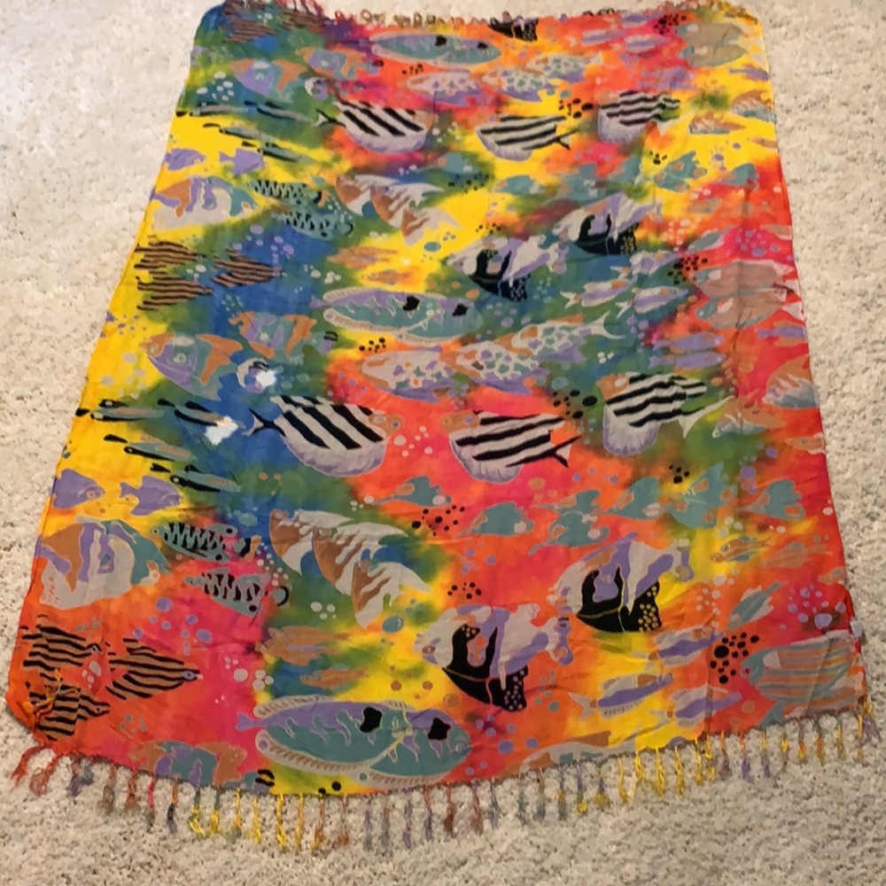 Beautiful Sarong - Picture 1 of 4